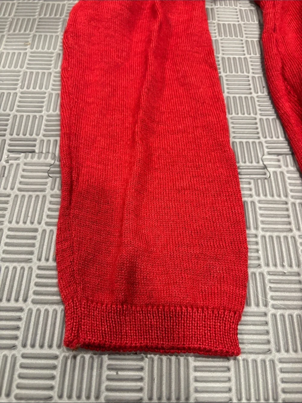 Skull 💀 Red Crewneck Three-Quarter Sleeve Length Sweater